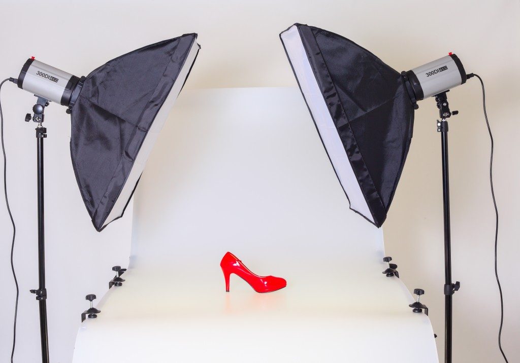 Taking a product photo of a shoe